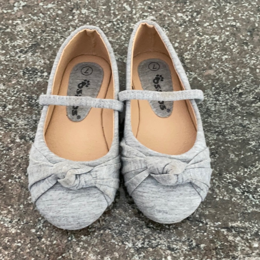 Toddler girl size 7 Shoes